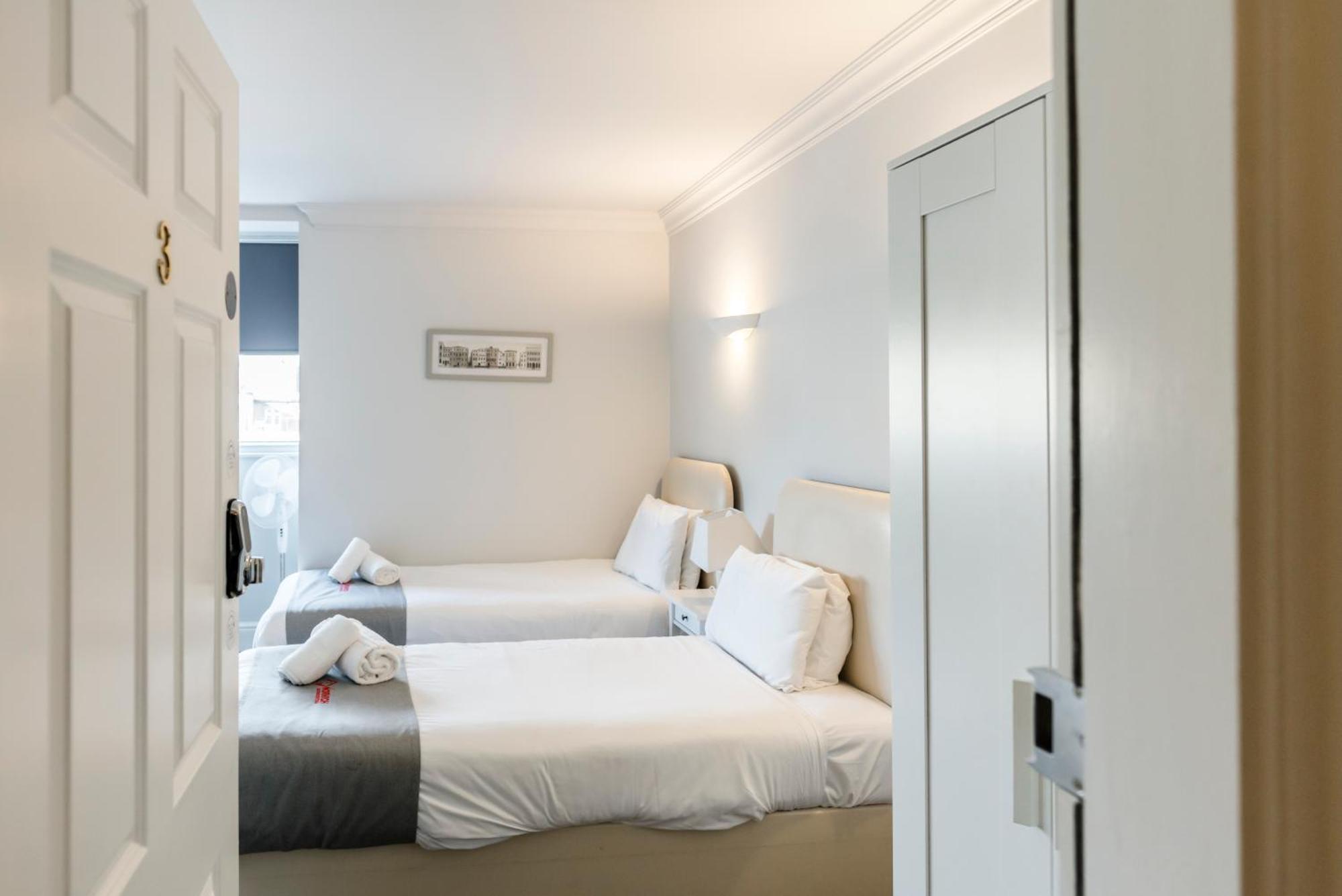 ริเวอร์ไซด์ อพาร์ตเมนต์ Bed & Breakfast นอร์ริช ภายนอก รูปภาพ