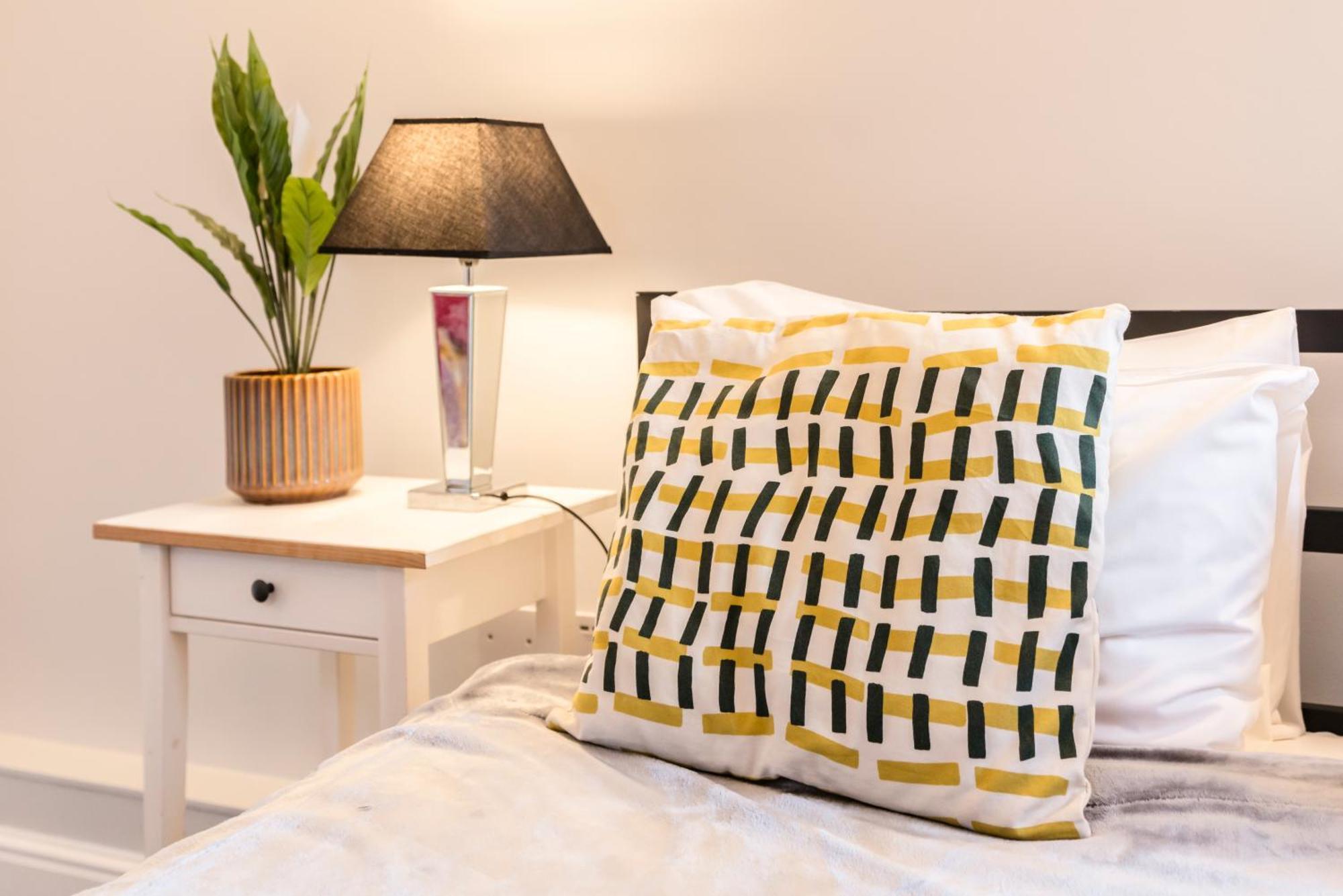 ริเวอร์ไซด์ อพาร์ตเมนต์ Bed & Breakfast นอร์ริช ภายนอก รูปภาพ
