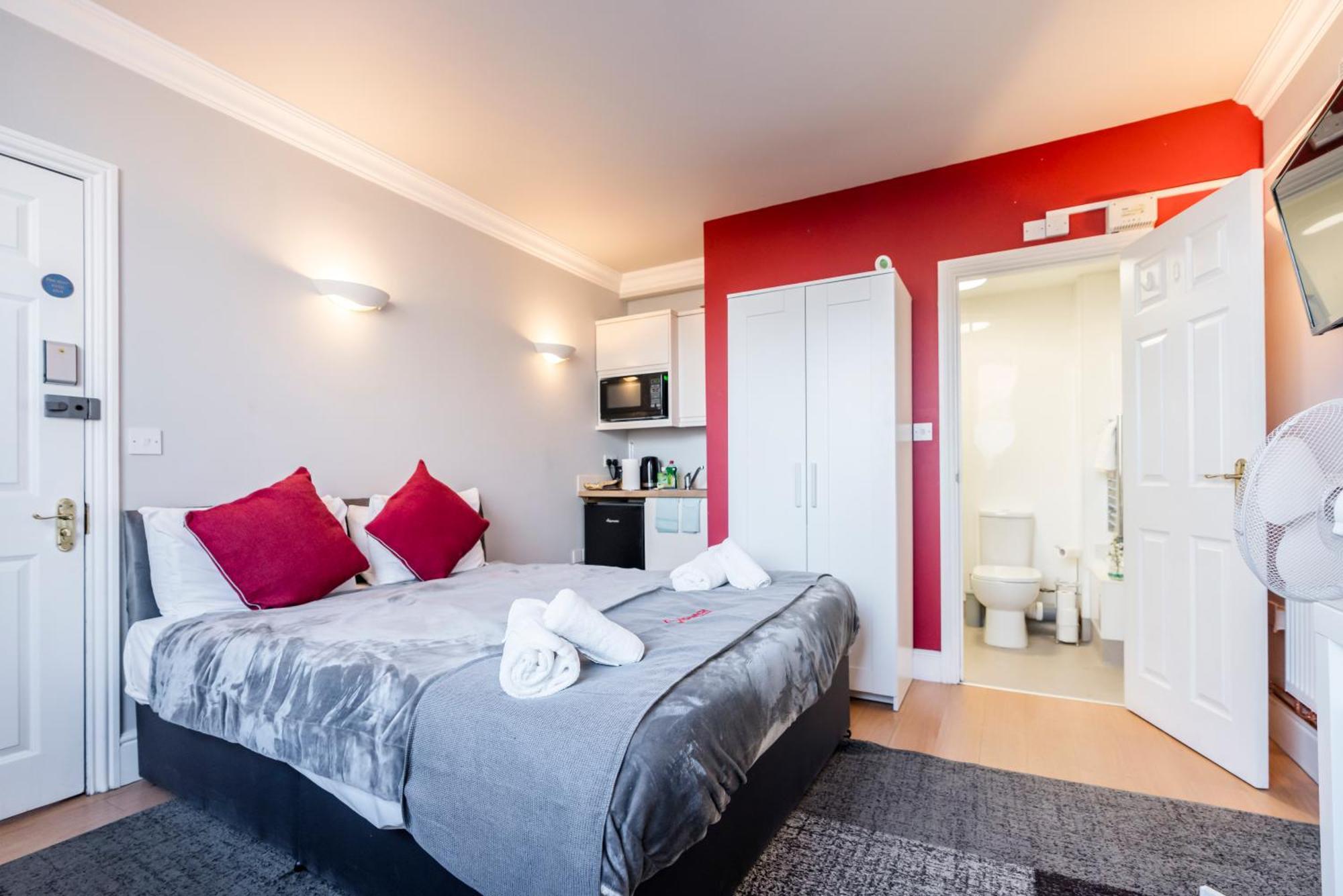 ริเวอร์ไซด์ อพาร์ตเมนต์ Bed & Breakfast นอร์ริช ภายนอก รูปภาพ